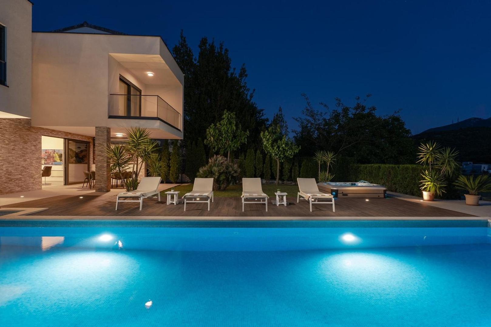 Villa Agava With Heated Pool, Jacuzzi, Sauna, Gym, 4 En-Suite Bedrooms Гата Экстерьер фото
