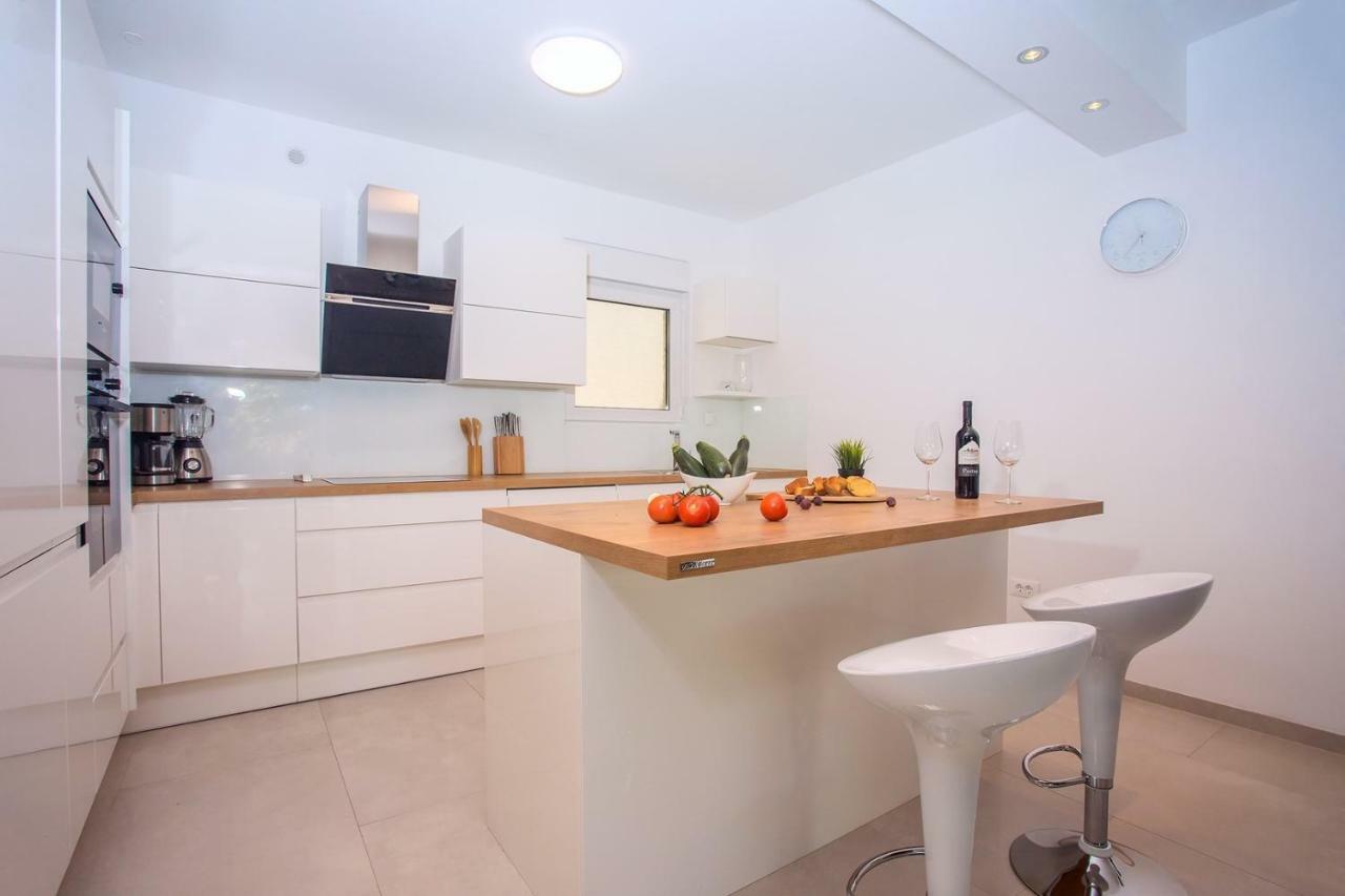 Villa Agava With Heated Pool, Jacuzzi, Sauna, Gym, 4 En-Suite Bedrooms Гата Экстерьер фото