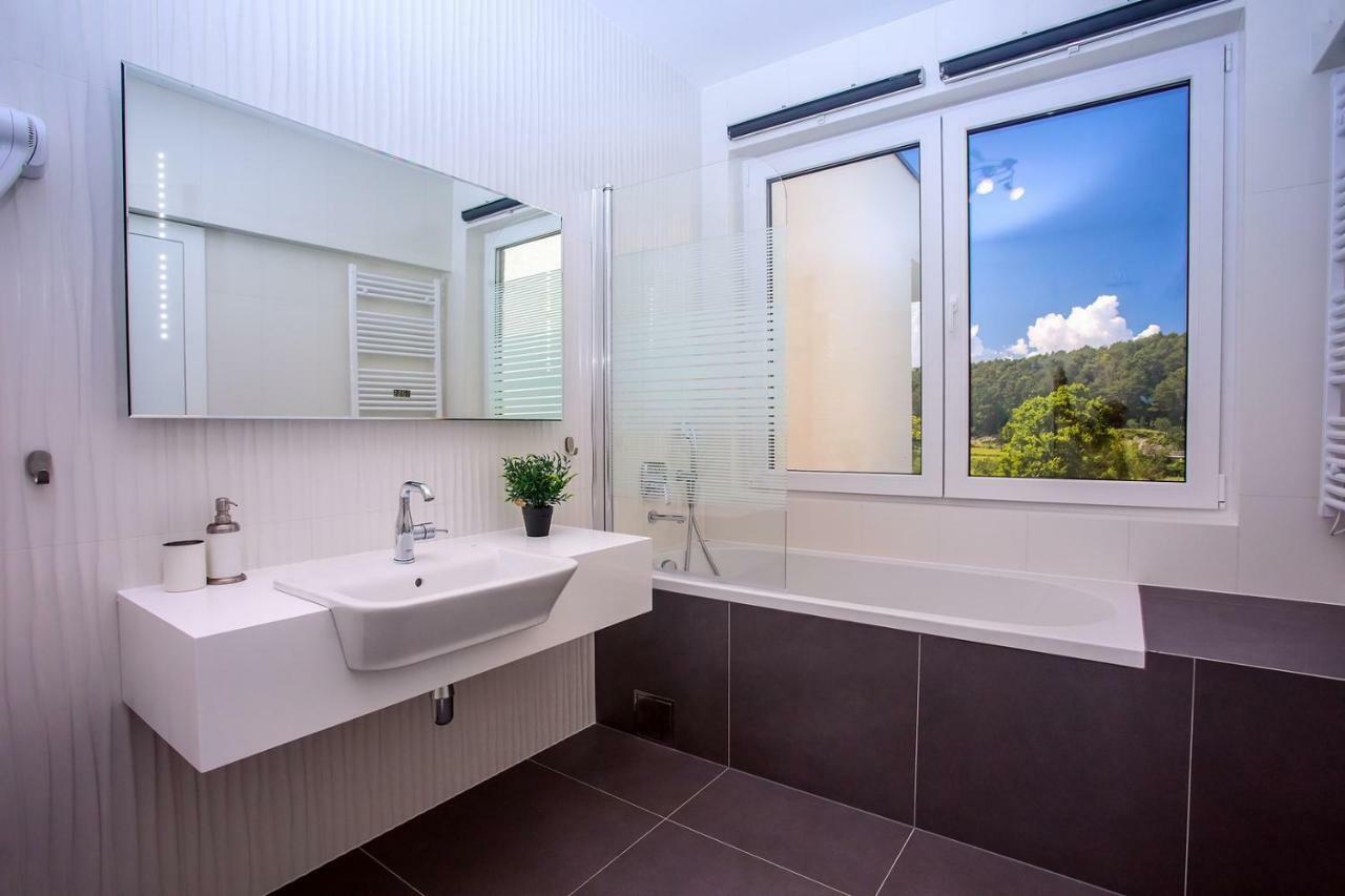 Villa Agava With Heated Pool, Jacuzzi, Sauna, Gym, 4 En-Suite Bedrooms Гата Экстерьер фото